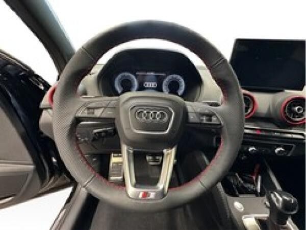 Audi Q2 S line 35 TDI S tronic