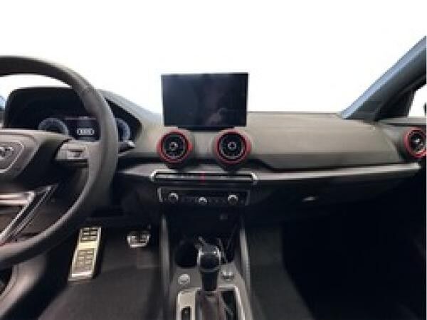 Audi Q2 S line 35 TDI S tronic