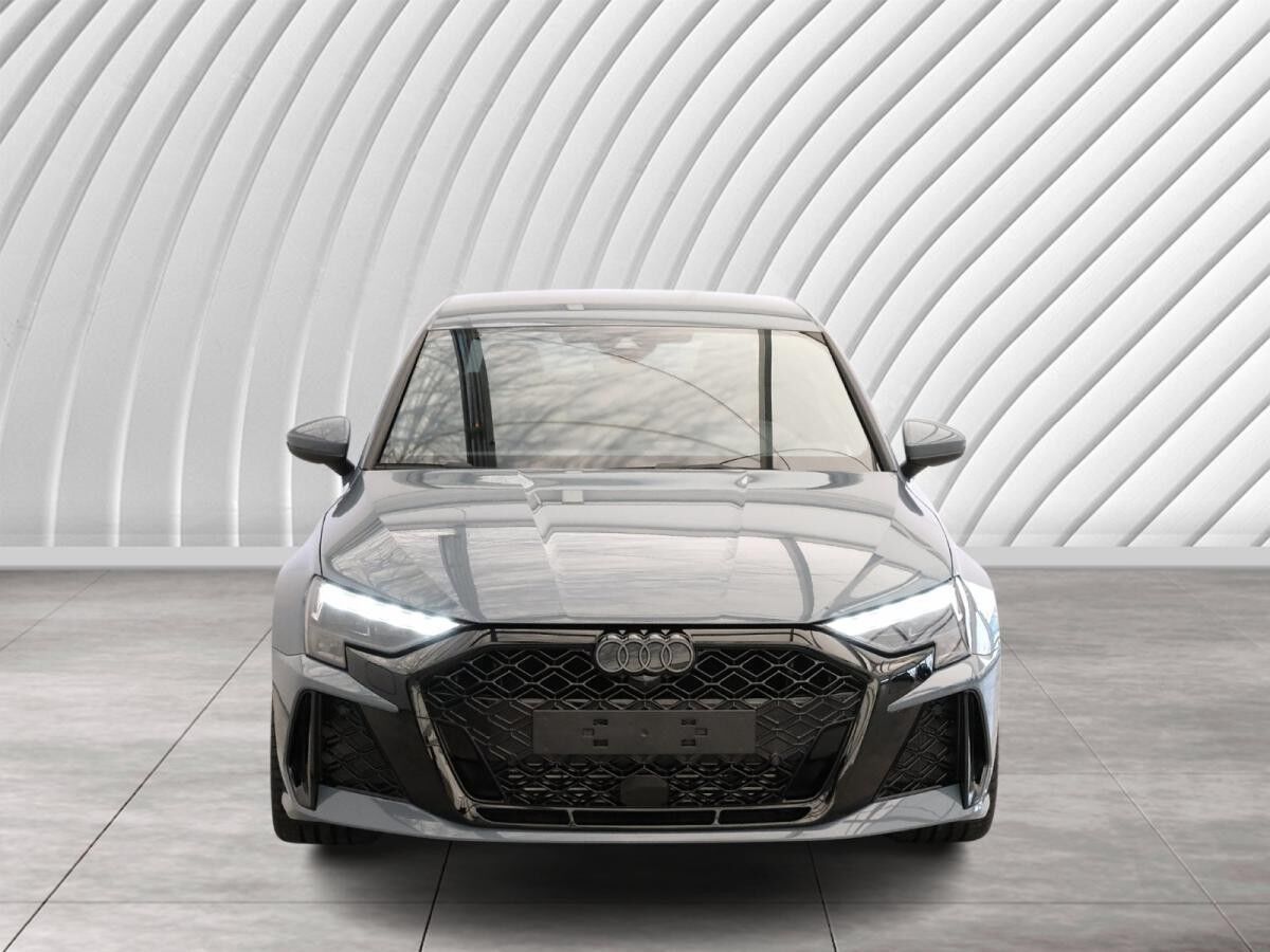 Audi RS3 Limousine 2.5 294 kW TFSI quattro