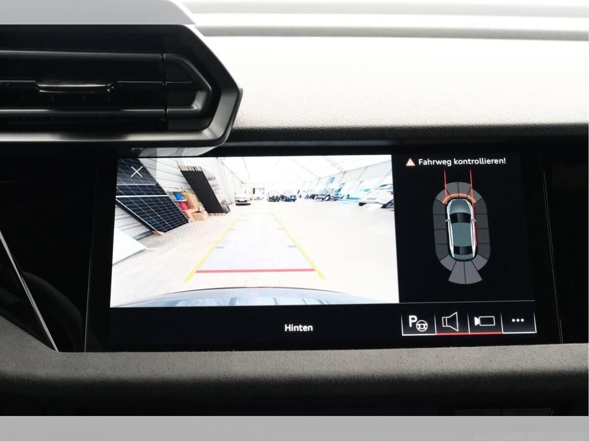 Audi RS3 Limousine 2.5 294 kW TFSI quattro