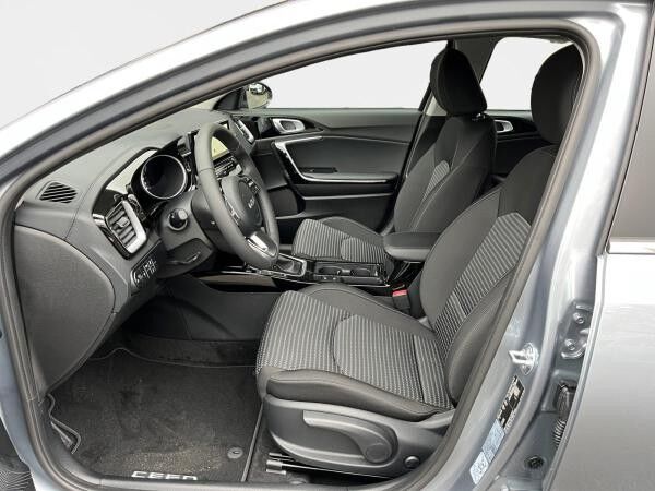 Kia Ceed 1.5 T-GDI Vision Automatik+Navi+Kam++