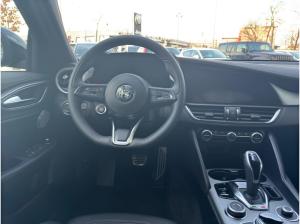Alfa Romeo Giulia Veloce 2.0 Turbo Q4 AT in 2 Farben Verfügbar Abholung Mannheim