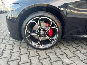 Alfa Romeo Giulia Veloce 2.0 Turbo Q4 AT in 2 Farben Verfügbar Abholung Mannheim