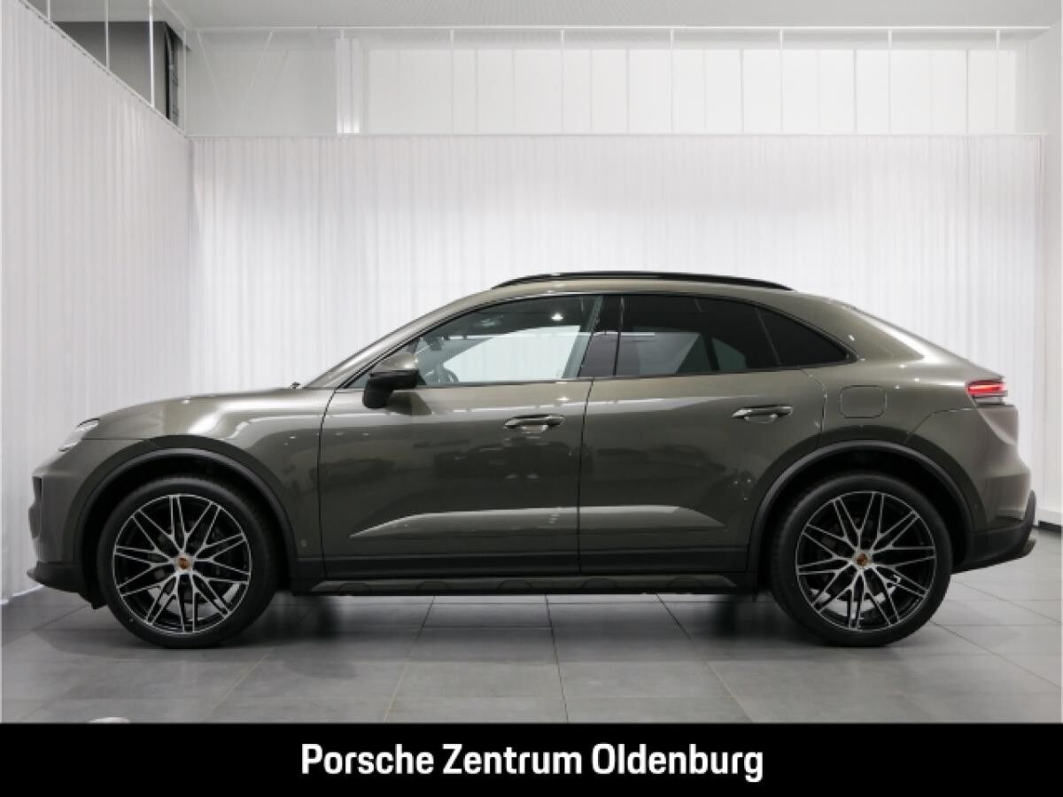 Porsche Macan Electric 4 Luftfed AHK BOSE Pano Matrix LED