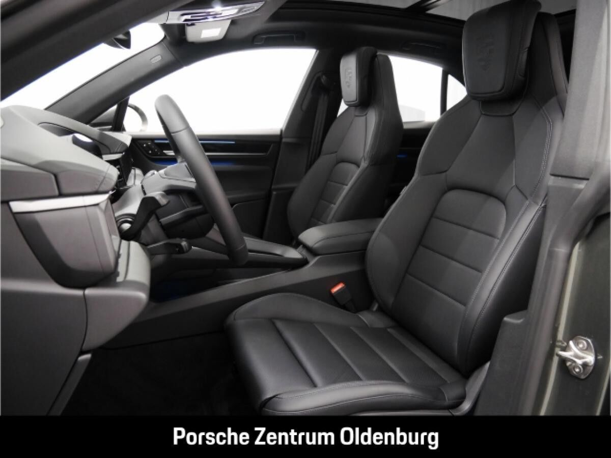 Porsche Macan Electric 4 Luftfed AHK BOSE Pano Matrix LED