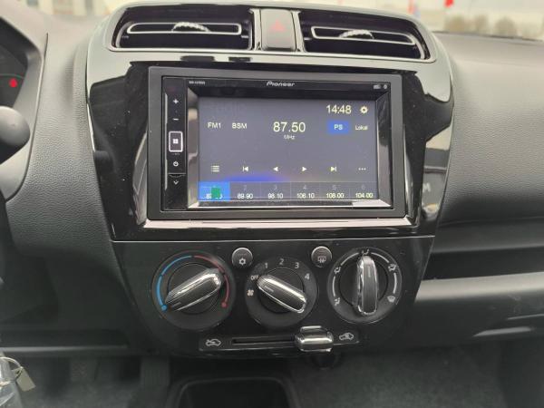 Mitsubishi Space Star Select 1,2 Special Bordeaux Line