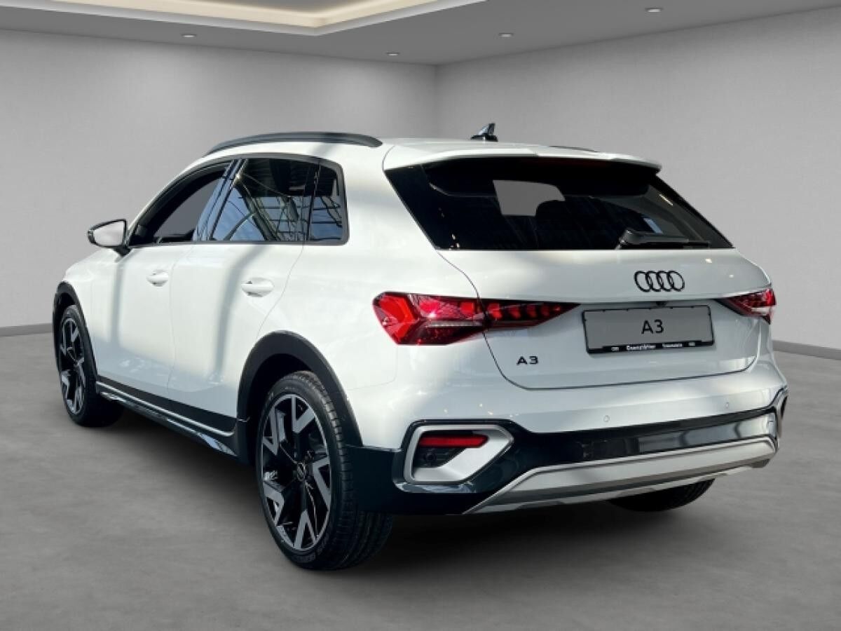 Audi A3 allstreet 35 TFSI (150 PS) S tronic 19'' Business Matrix-LED AHK