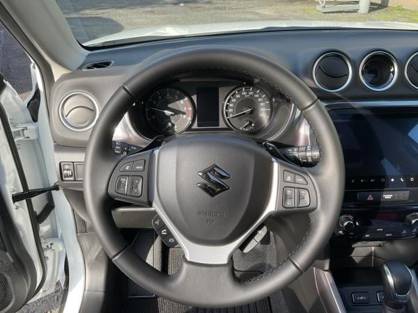 Suzuki Vitara 1.5 COMFORT PLUS ALLGRIP AGS NAVI BLUETOOTH *5 JAHRE GARANTIE*