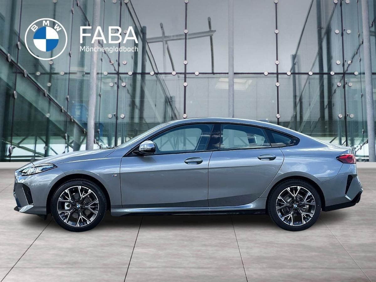 BMW 220 Gran Coupé DAB LED RFK Komfortzg. AHK schw.