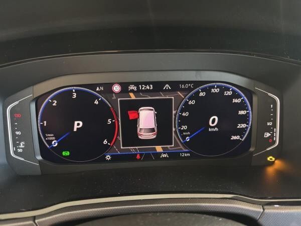 Volkswagen Touran Highline 2.0 TDI DSG *R LINE *7-SITZER
