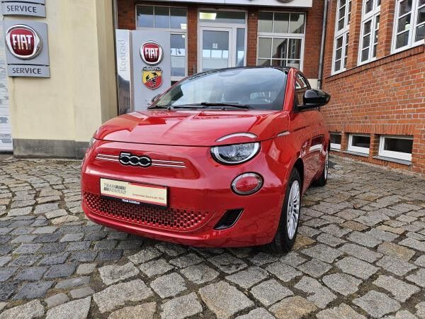 Fiat 500e RED Cabrio 42 KWH - Komfort Paket - sofort verfügbar