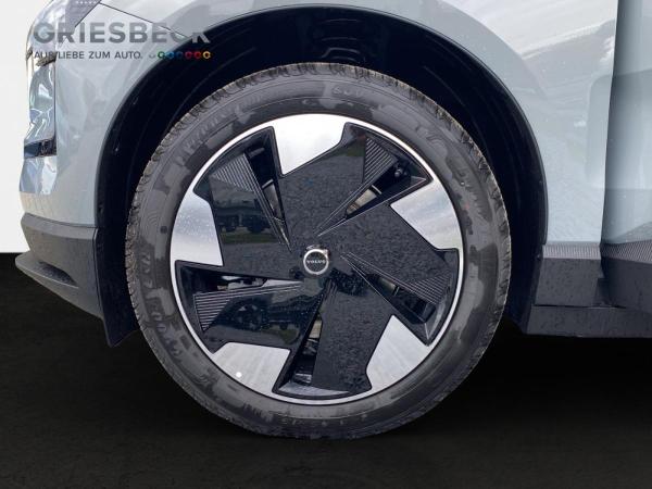 Volvo EX30 Plus Extended Range Winterpaket ACC