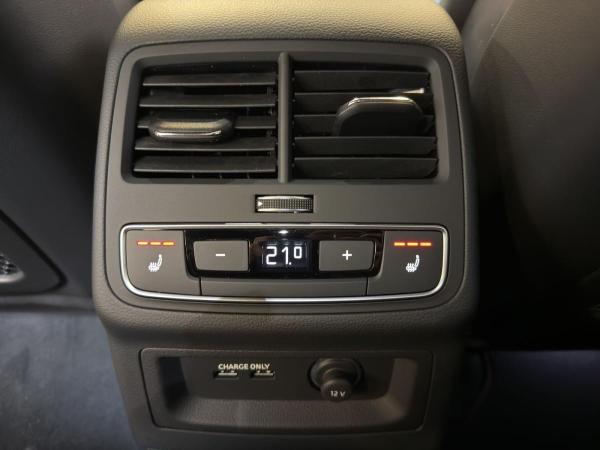 Audi RS4 RS 4 Avant, Massagesitze, HUD, Assistenzsysteme, B&O Sound