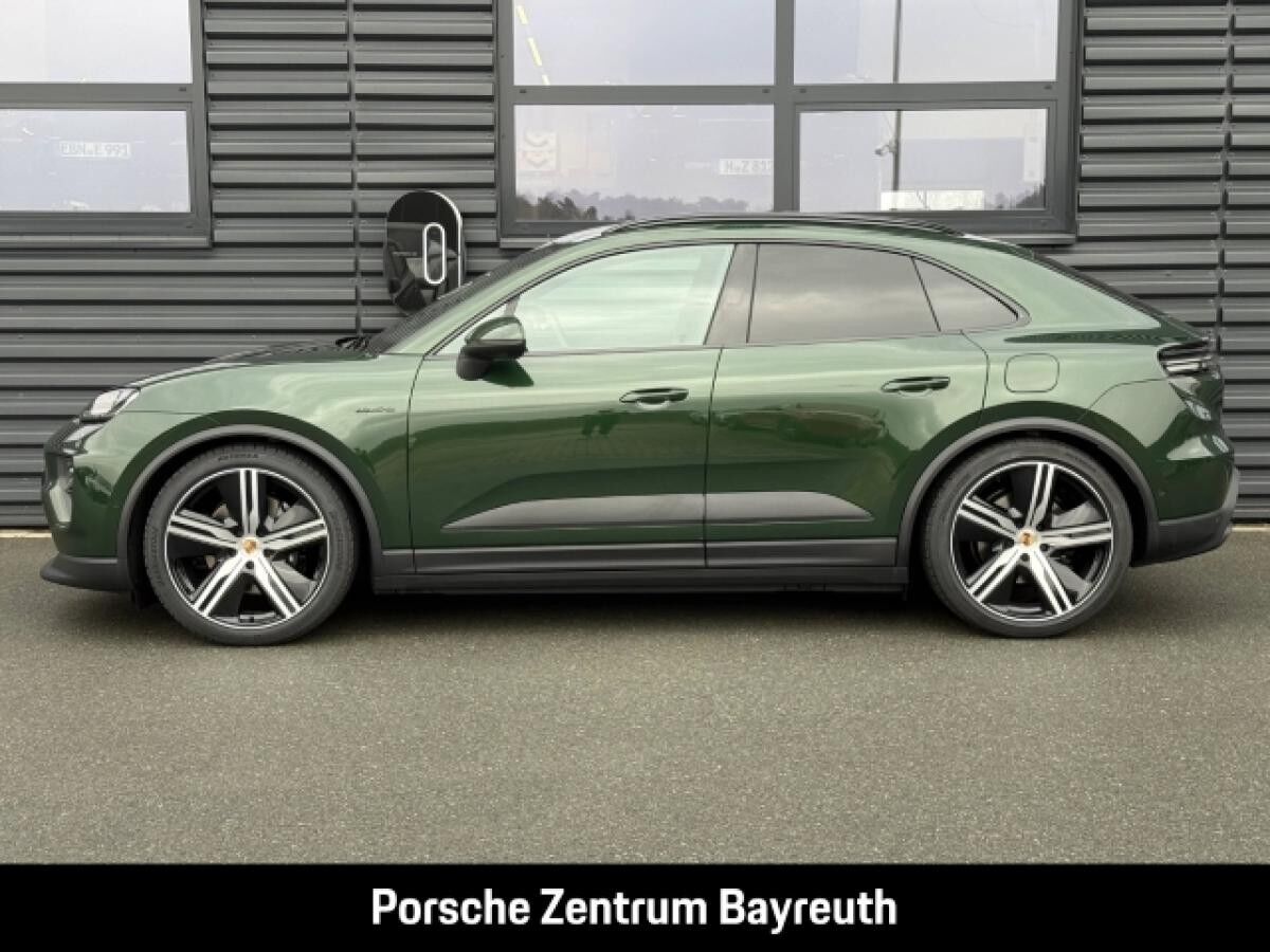 Porsche Macan 4S *AHV*MATRIX*INNO*LUFTFEDER.*HEADUP*BOSE*