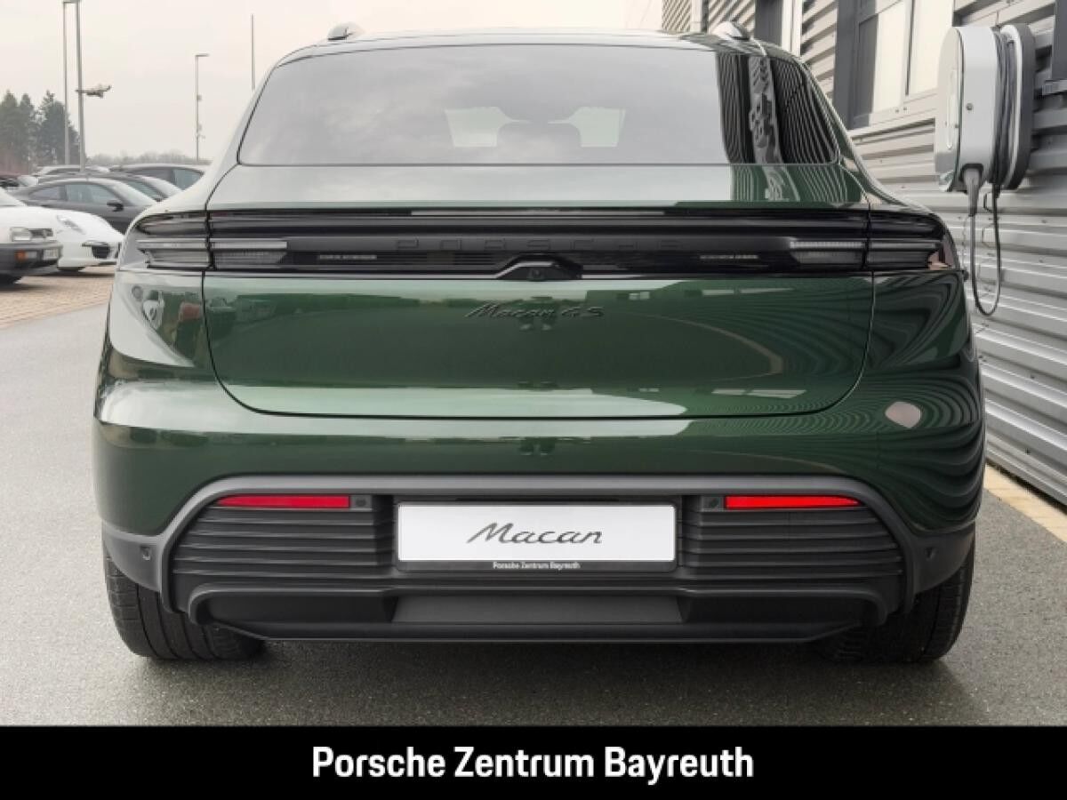 Porsche Macan 4S *AHV*MATRIX*INNO*LUFTFEDER.*HEADUP*BOSE*