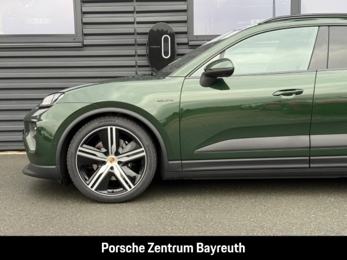 Porsche Macan 4S *AHV*MATRIX*INNO*LUFTFEDER.*HEADUP*BOSE*