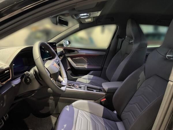 Cupra Leon Matrix*AHK*Intelligent*Leder*Sennheiser*