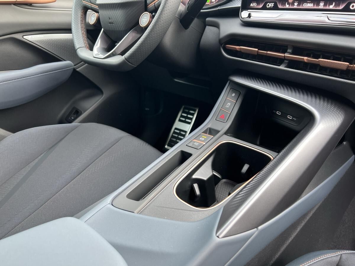 Cupra Terramar 1.5 eTSI ACC/AHK/DCC/HUD/HD-Matrix/Navi/Kamera/Sennheiser/SH/19"