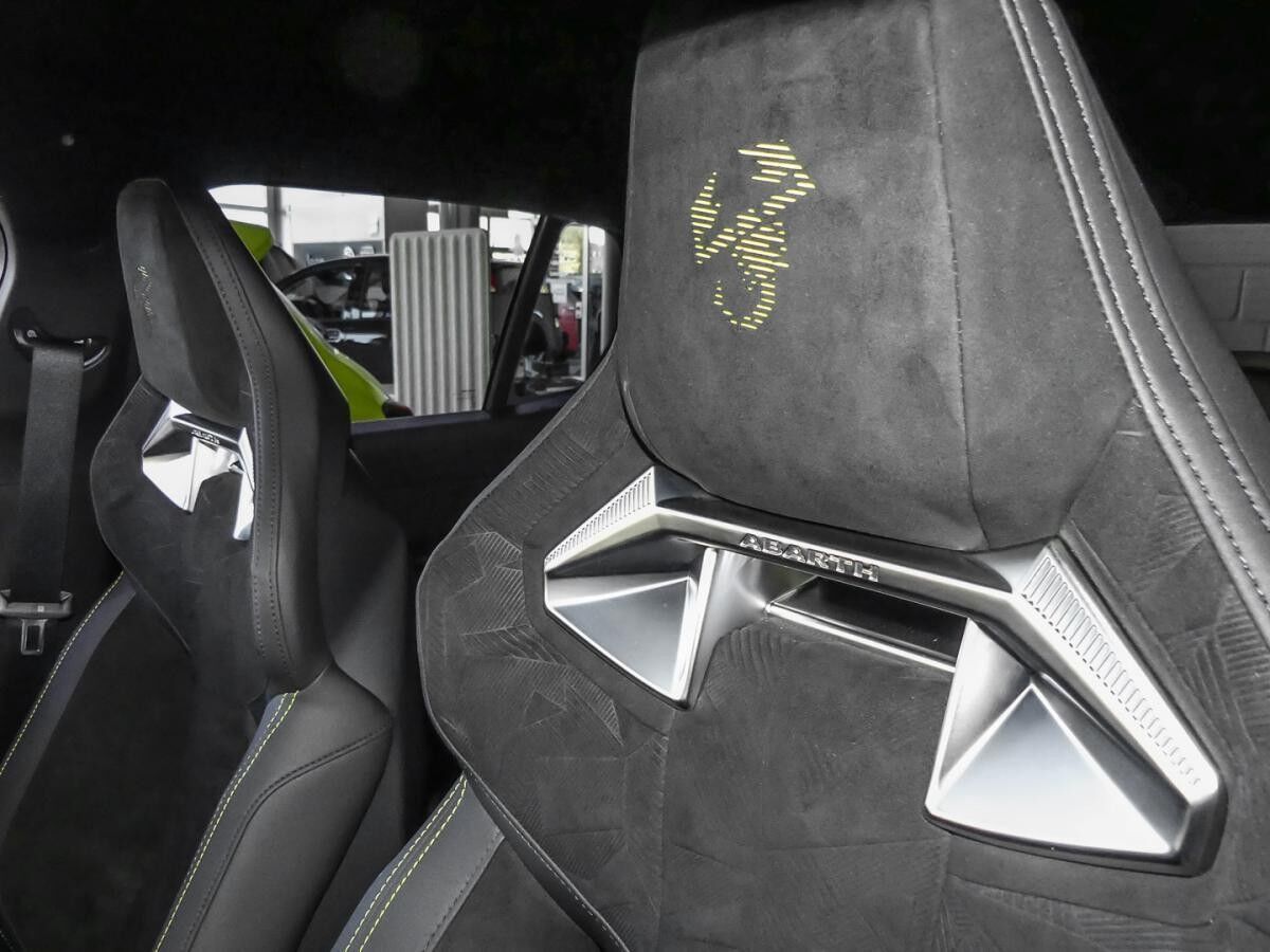 Abarth 600e Scorpionissima