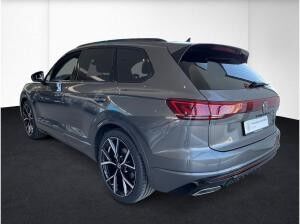 Volkswagen Touareg R-Line 3.0 l TDI V6 4MOTION Volkswagen Touareg R-Line 3.0 l TDI V6 4MOTION