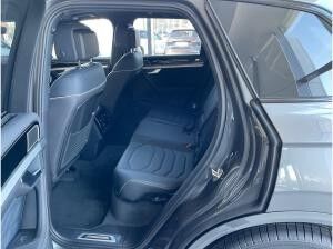 Volkswagen Touareg R-Line 3.0 l TDI V6 4MOTION Volkswagen Touareg R-Line 3.0 l TDI V6 4MOTION