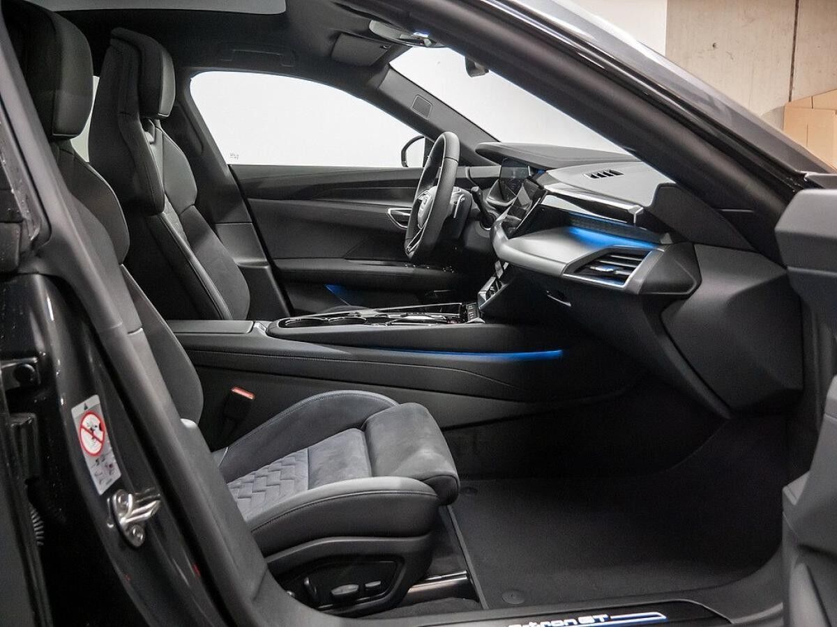 Audi e-tron GT quattro 350 kW,B&O, HuD, Matrix LED