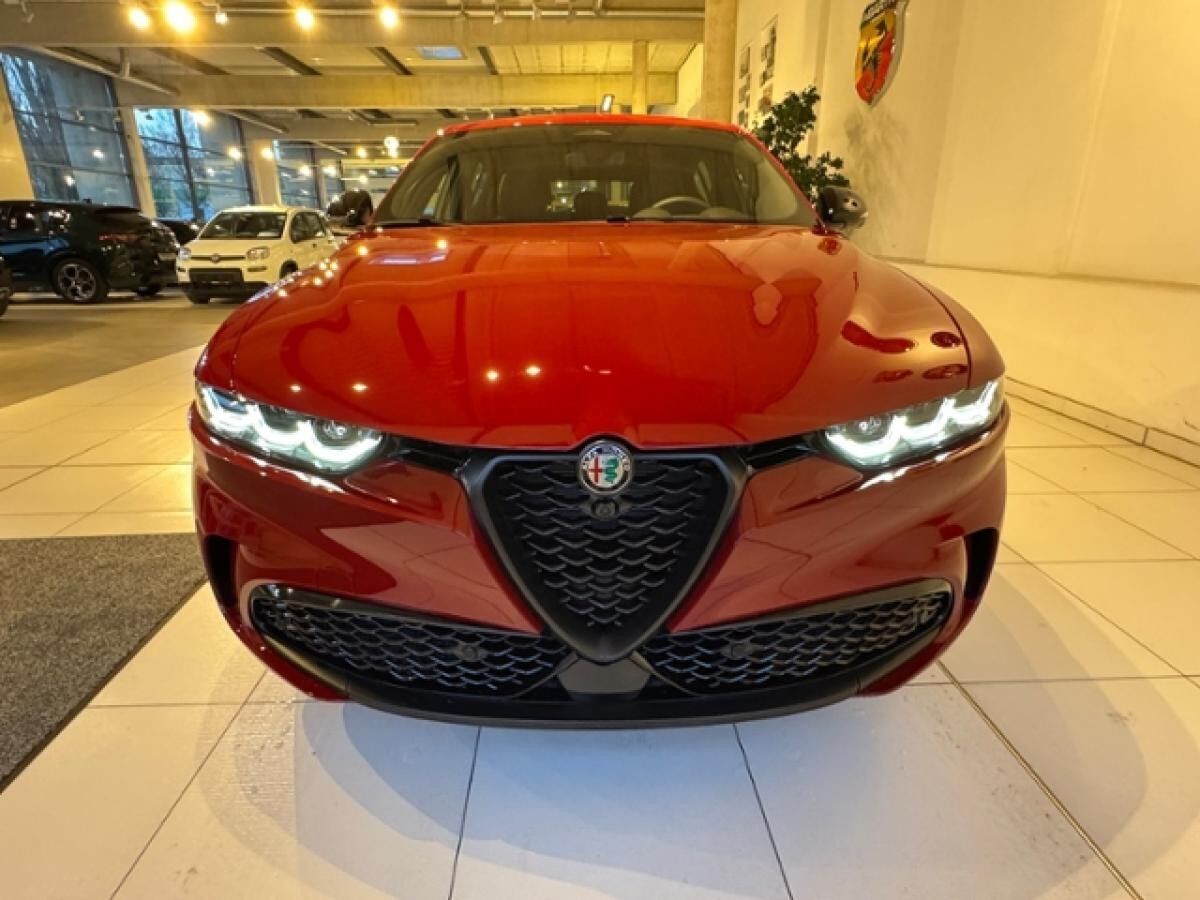 Alfa Romeo Tonale Ibrida Veloce mit TECHNOLOGIEPAKET