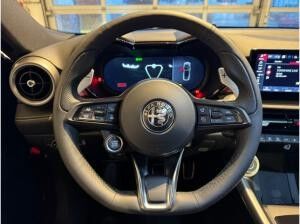 Alfa Romeo Tonale Ibrida Veloce mit TECHNOLOGIEPAKET