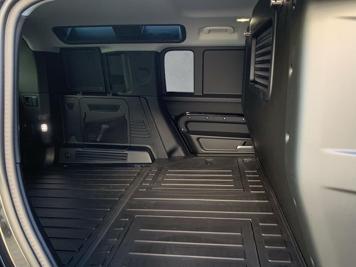 Land Rover Defender 110 D250 S Hard Top (sofort verfügbar)