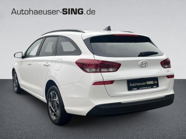 Hyundai i30 cw Kombi Automatik M-Hybrid Klima LED Kamera
