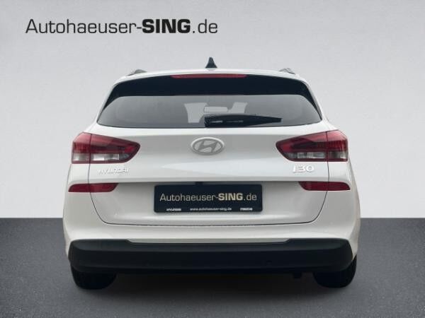 Hyundai i30 cw Kombi Automatik M-Hybrid Klima LED Kamera