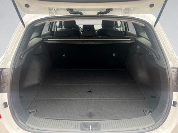 Hyundai i30 cw Kombi Automatik M-Hybrid Klima LED Kamera