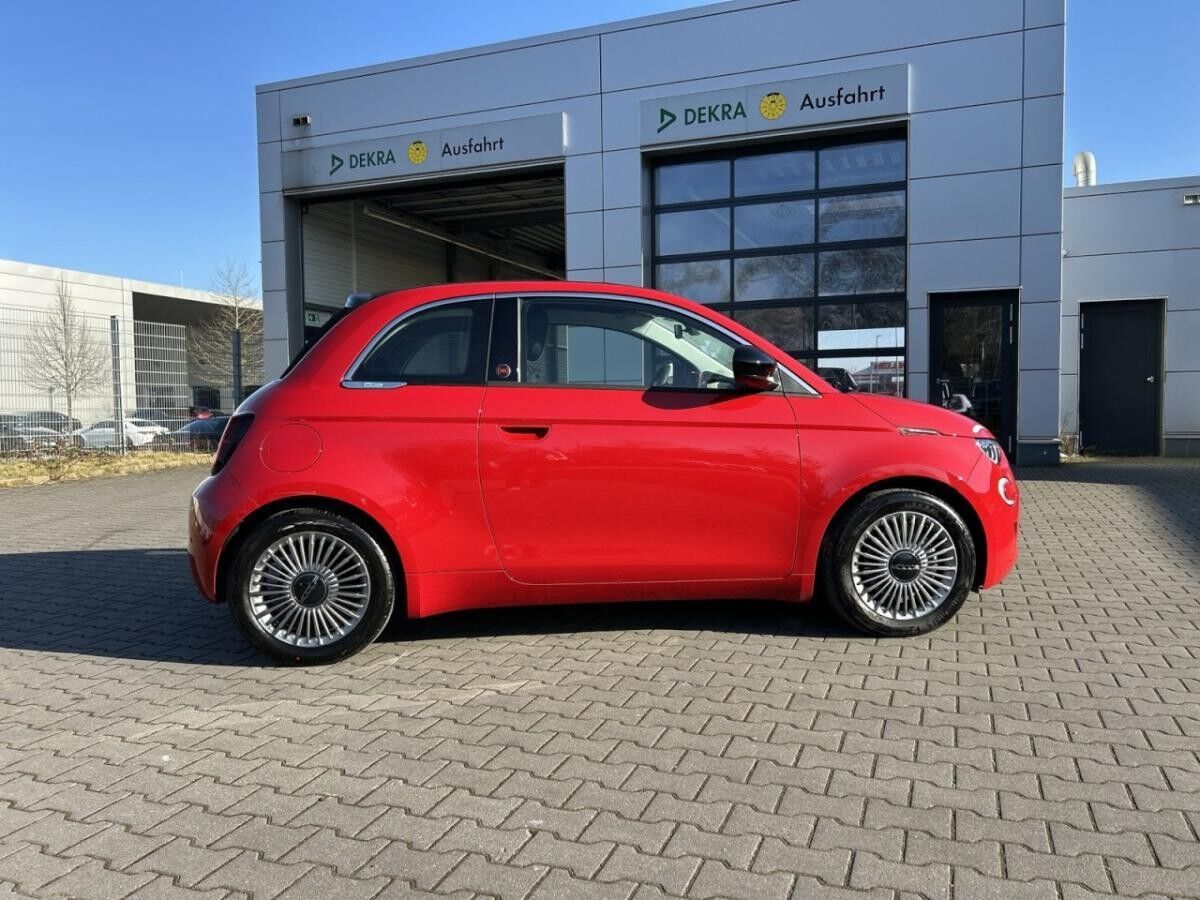 Fiat 500e Cabrio RED  🌟 LED / Kamera / Sitzheizung🌟
