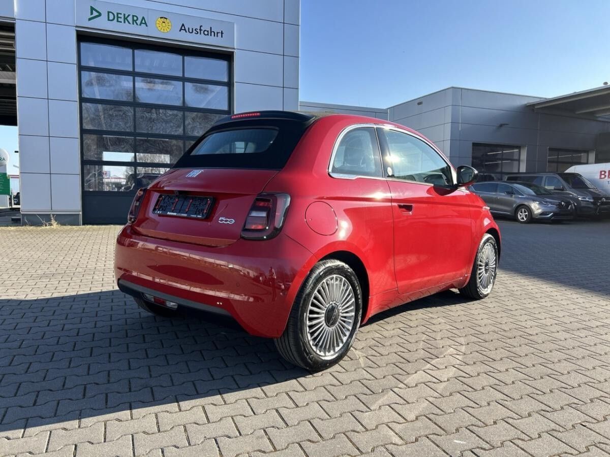 Fiat 500e Cabrio RED  🌟 LED / Kamera / Sitzheizung🌟