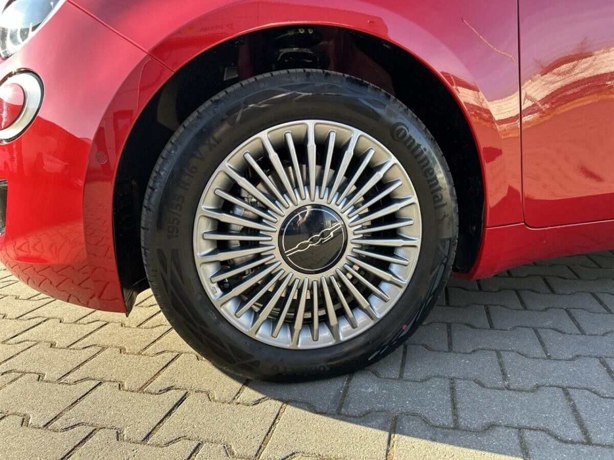 Fiat 500e Cabrio RED  🌟 LED / Kamera / Sitzheizung🌟