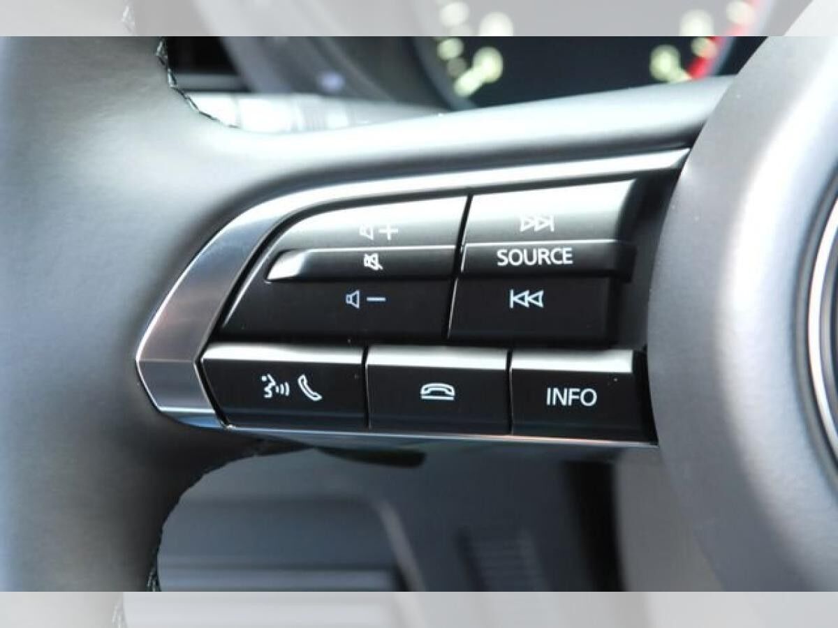 Mazda 3 eSKYACTIV-X 2.0 AUTOM. EXCLUSIVE-LINE