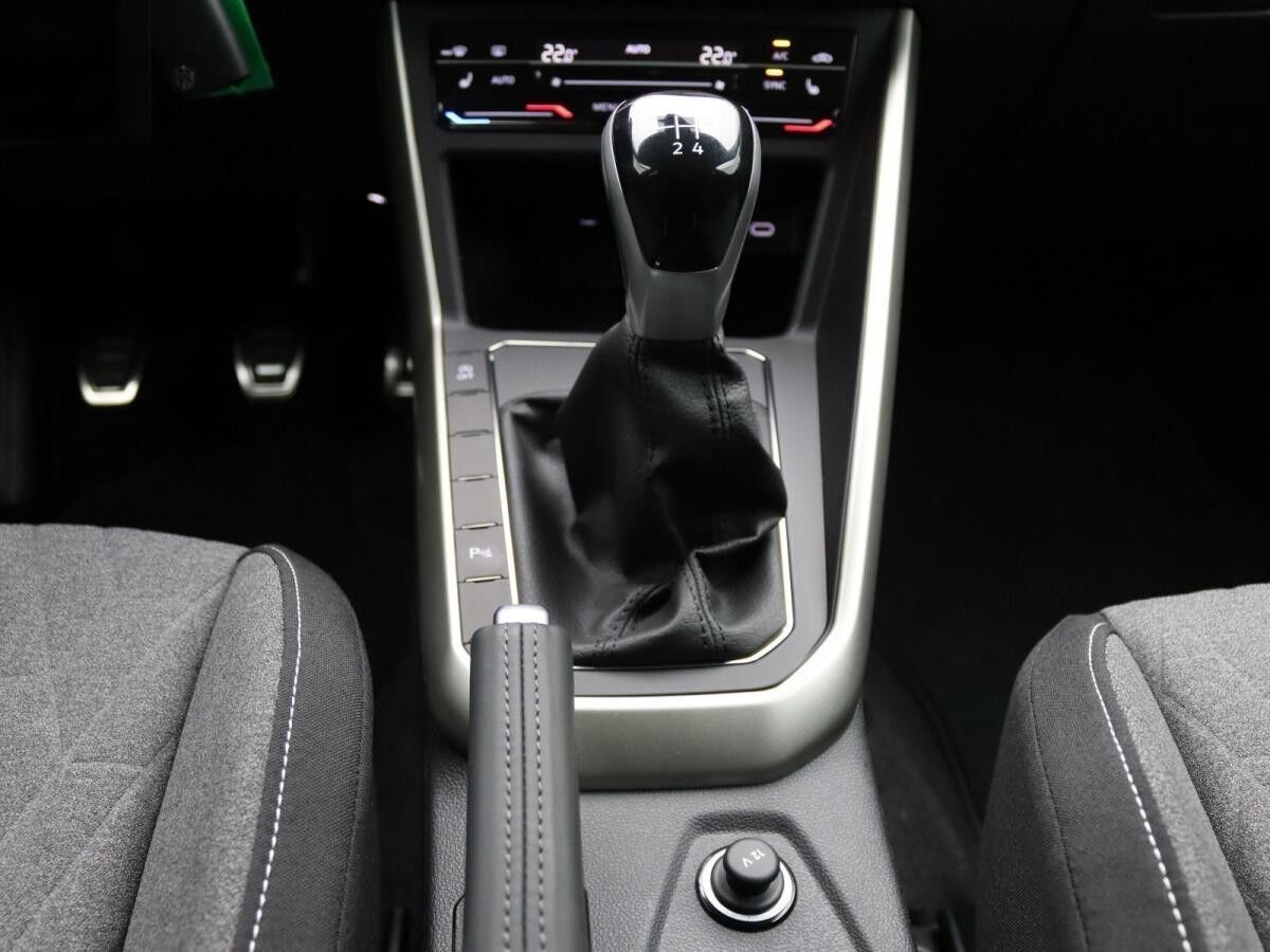 Volkswagen Polo Move 1.0 TSI / App, SHZ, LED, DAB+, PDC