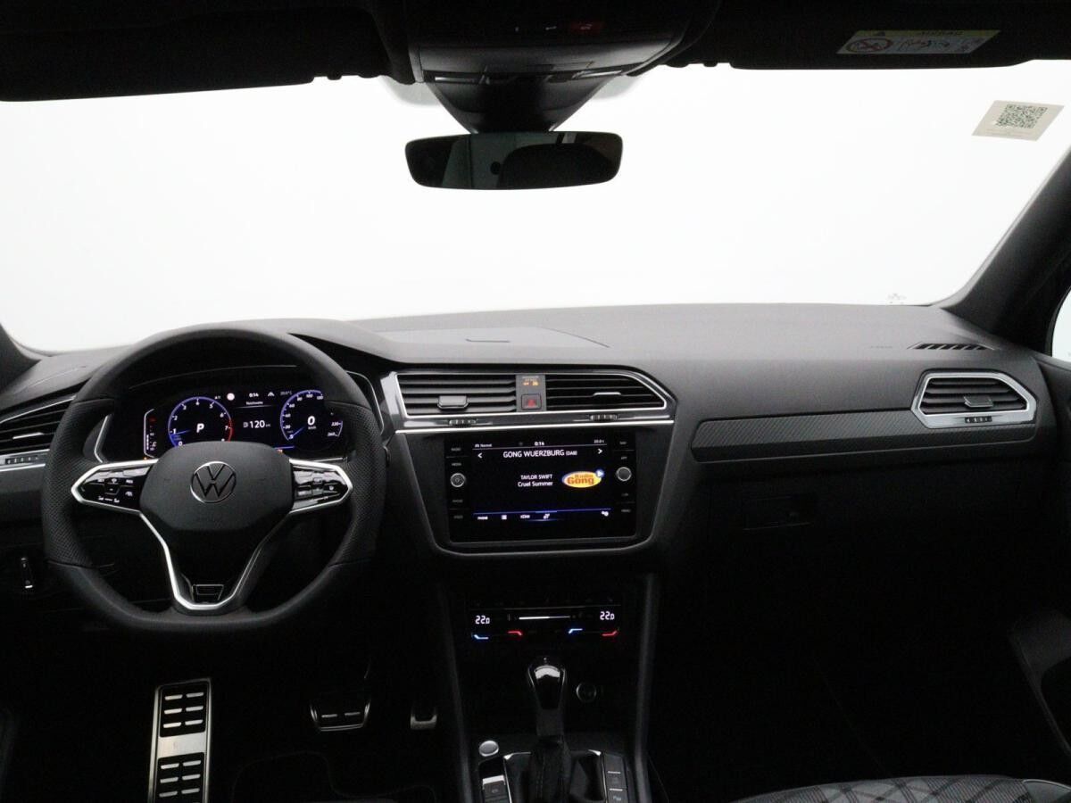 Volkswagen Tiguan Allspace R-Line 2.0TSI DSG 4M / Pano, AHK