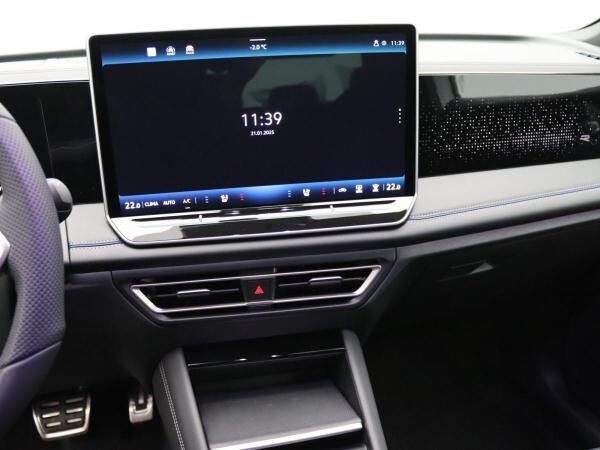 Volkswagen Tiguan R-Line Black 2.0 TDI 4M DSG / Pano, AHK