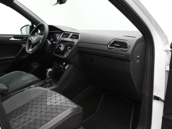 Volkswagen Tiguan Allspace R-Line Black 2.0TDI DSG 4M / AHK