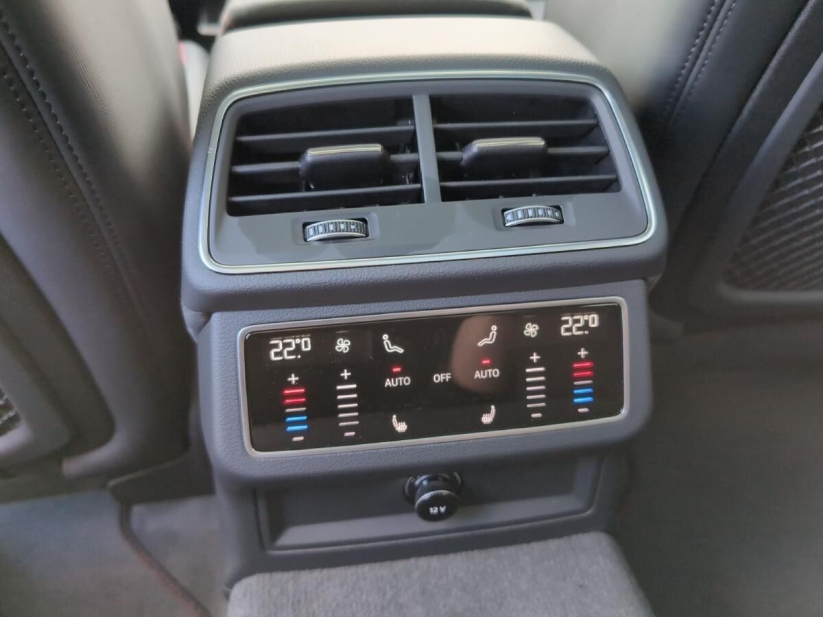 Audi RS6 RS 6 Avant performance tiptronic