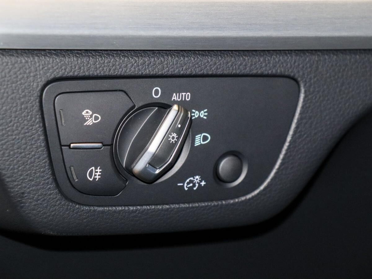 Audi Q5 Sportback 40 TDI quattro S-Line AHK Kamera Navi