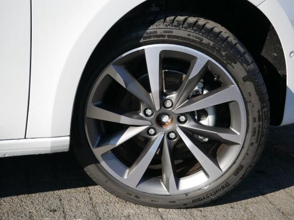 Seat Leon Leon FR 1.5 eTSI PDC SHZ KAMERA NAVI ACC LED *SN615*