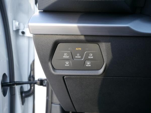 Seat Leon Leon FR 1.5 eTSI PDC SHZ KAMERA NAVI ACC LED *SN615*
