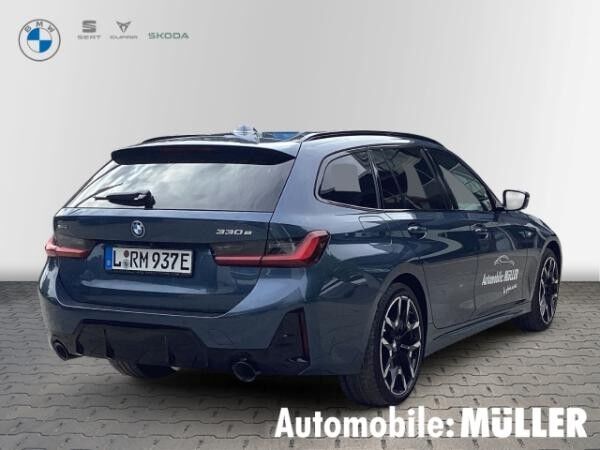 BMW 330 e xDrive Touring M Sport Park-Assistent HUD AHK-klappbar Navi Digitales Cockpit