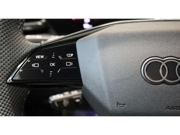 Audi Q5 TDI quattro S line edition one  UPE: 84.450,- €
