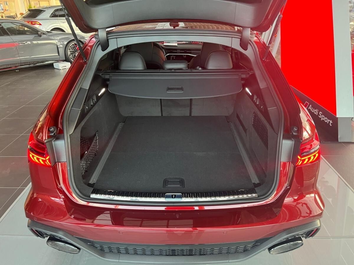 Audi RS6 RS 6 Avant performance tiptronic Audi RS6 RS 6 Avant performance tiptronic