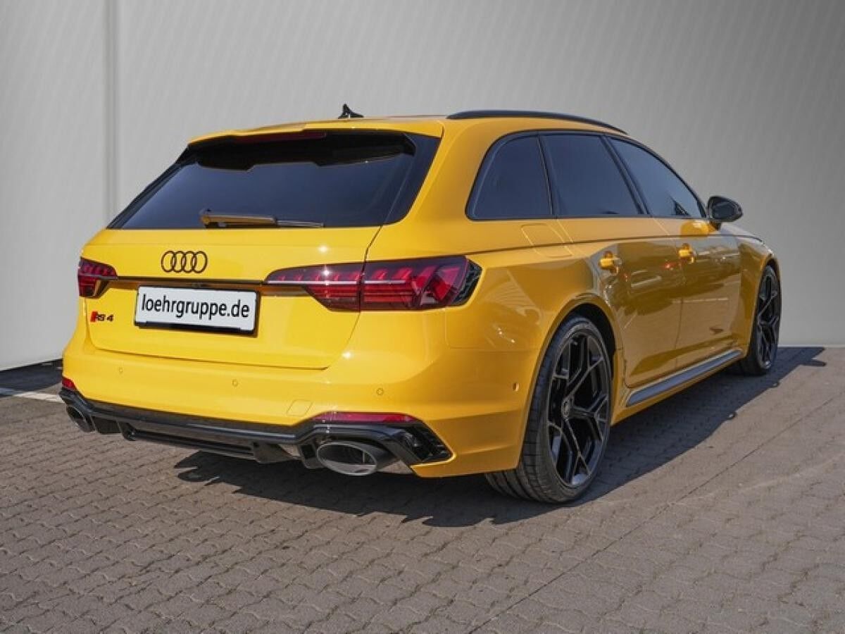Audi RS4 Avant quattro RS Competition