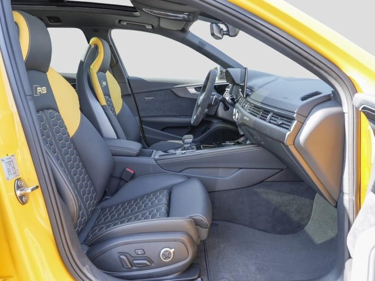 Audi RS4 Avant quattro RS Competition