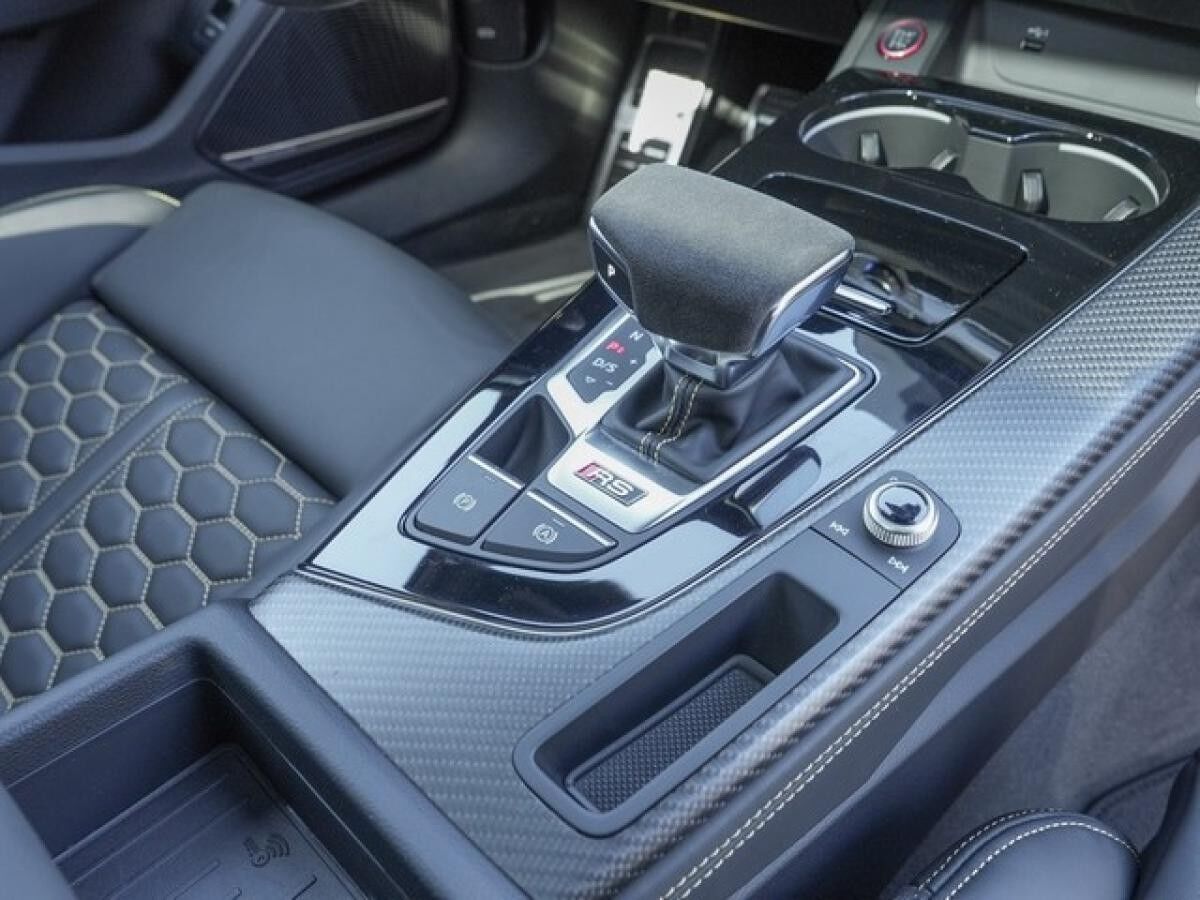 Audi RS4 Avant quattro RS Competition